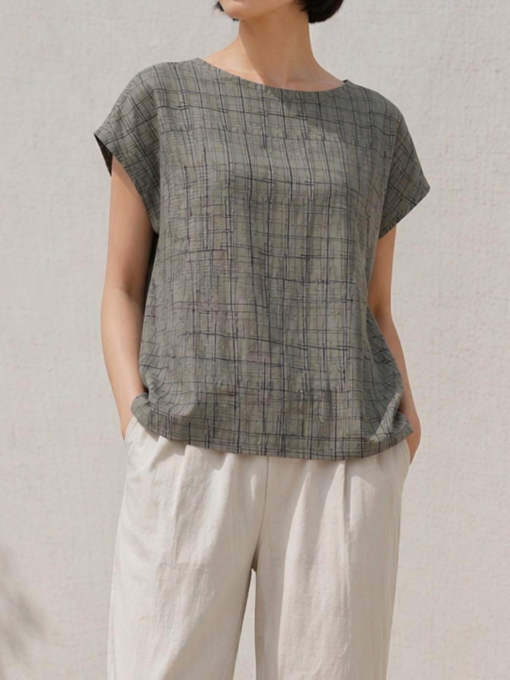 Uniqlo Olive Plaid Short-Sleeve Women's Top